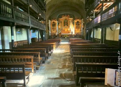 intérieur de l'église de SAINT-ETIENNE DE BAIGORRY